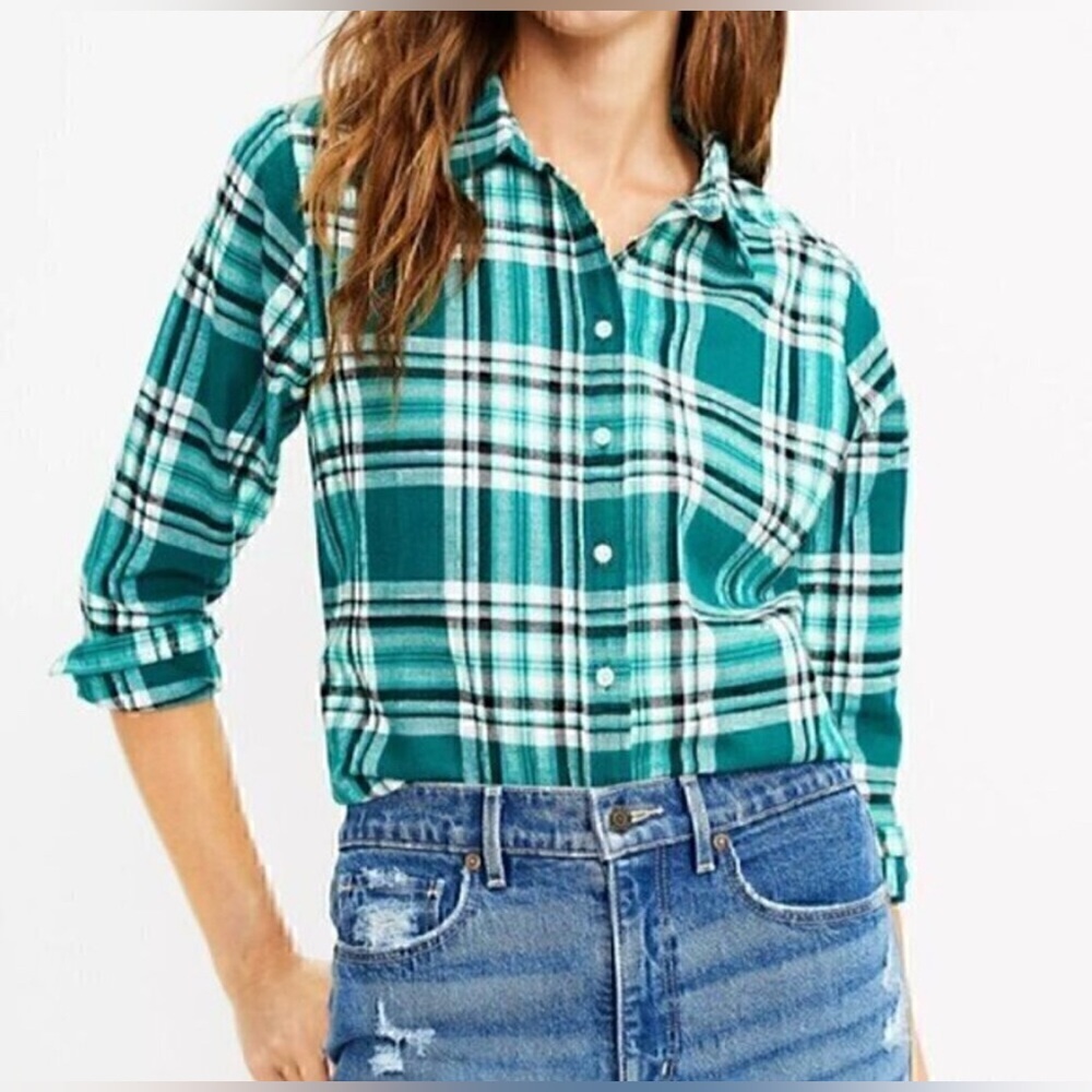 LOFT Green Plaid Button Down Shirt Size Small